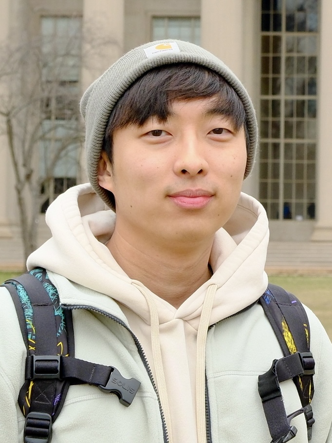 Headshot of Ethan Wu